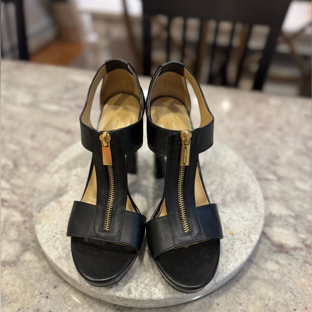 Michael Kors heels size 9 black